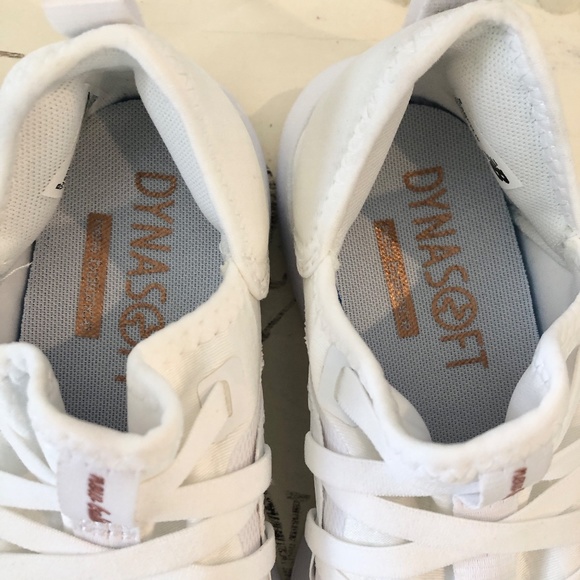New Balance Sneakers, Womens White New Balance Running Shoes, Size 5, New No Box - Picture 10 of 13